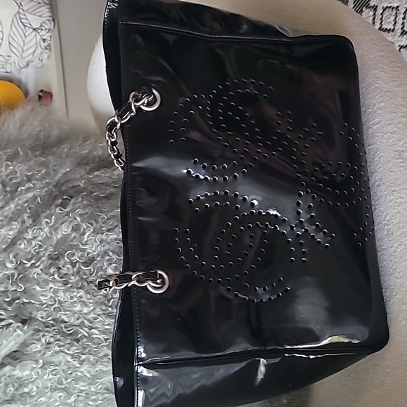 Chanel Patent Tote - Picture 4 of 10